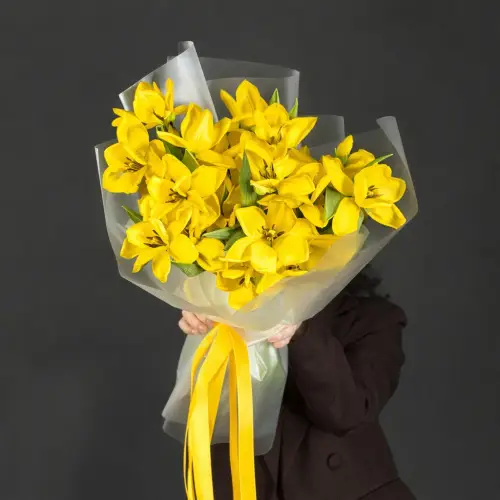 Букет "Солнечный луч" из тюльпанов