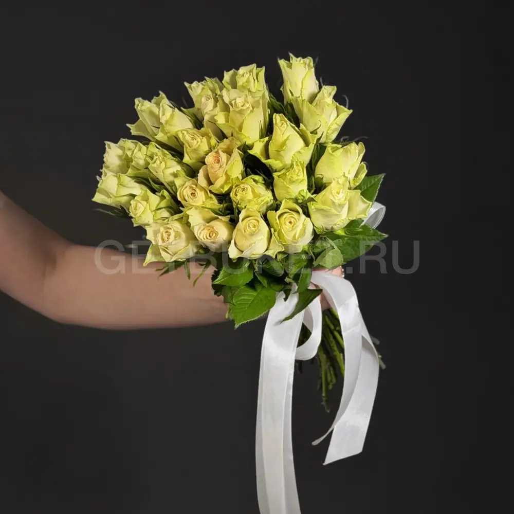 62914 Букет из 21 белой кенийской розы